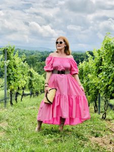 French Girl Summer Style: Pink Puff-Sleeved Cotton Dress